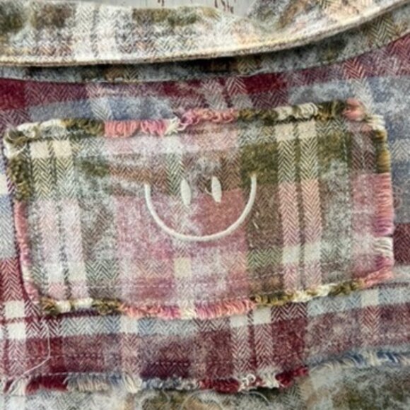 OLI & HALI WASHED PLAID FRINGE TRIM OVERSIZED SHIRT - Picture 5 of 9